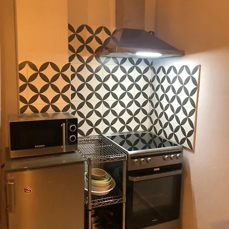 Meadowview Spacious Renovated Ground Floor Studio Analipsis  Exterior photo